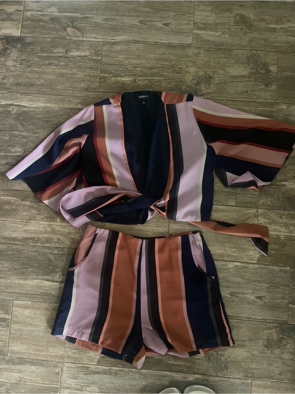 4SI3NNA Navy Pink Rust Striped Wrap Top and Shorts Set
